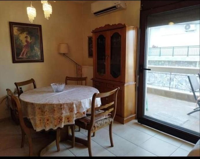 Annashouse Apartment Néa Péramos Bagian luar foto